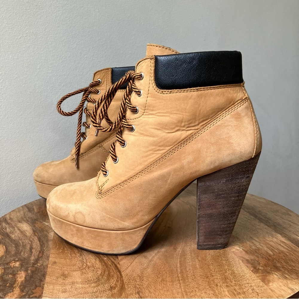 Steve Madden | Russty Leather Lace Up Platform Work Bootie - Picture 2 of 9